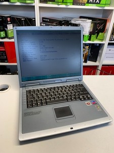 Medion Akoya Model MD42200 WIM 2030 Notebook 15,6" Display