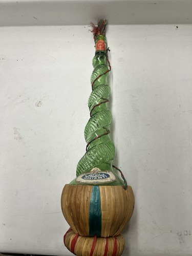VINTAGE ITALIAN CHIANTI GREEN ART GLASS SPIRAL 35" Wicker basket cork