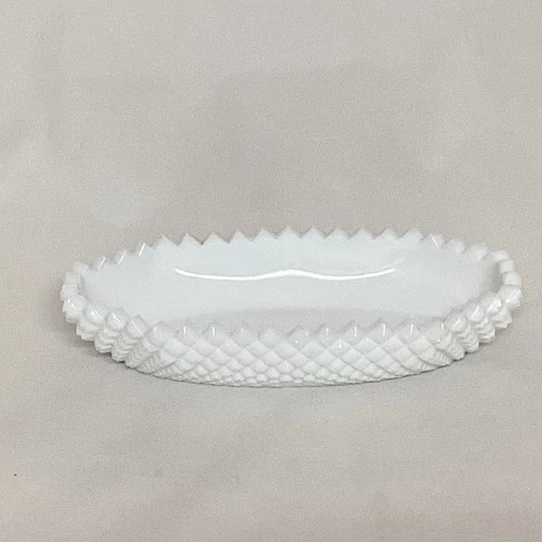 Vtg Westmoreland Milk Glass Oval Bowl 8” Sawtooth Diamonds Cut Candy Dish