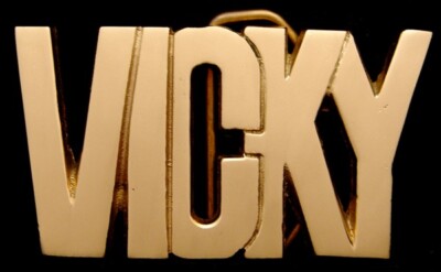 MH04145 *NOS* VINTAGE 1970s/80s CUT-OUT NAME ***VICKY*** SOLID BRASS BUCKLE