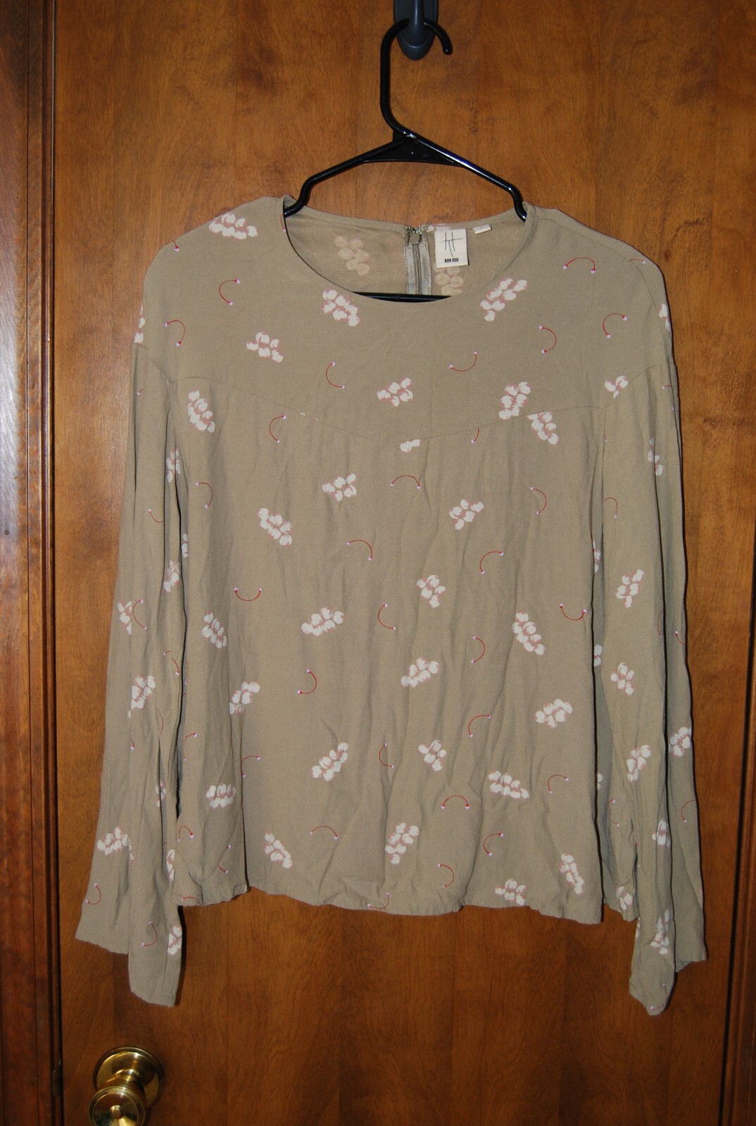 Uniqlo  Womens Size Medium Print Blouse Casual Relaxed Size Medium Long Sleeve