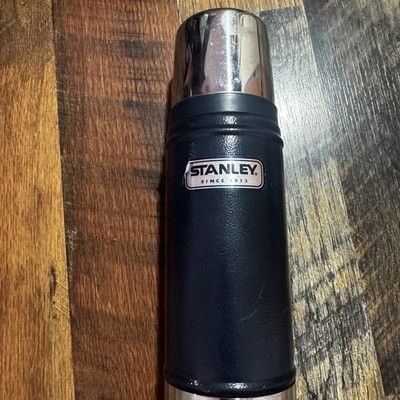 16 Oz Stanley Classic Vacuum Bottle Navy Blue