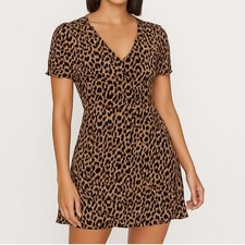 Reformation Women's Size 0 Short Sleeve Leopard Print V Neck Mini Dress