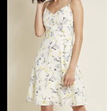 Modcloth Floral Dress Sz S Sundress Lightheartedly Cream Yellow Garden Pockets