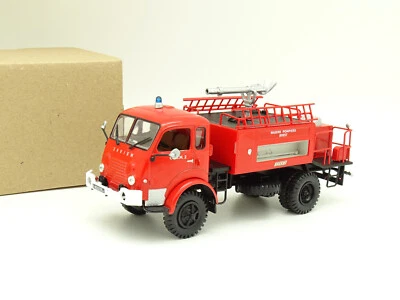 Ixo SB 1/43 - Renault R 2142 4x4 Marins-Pompiers de Brest - Photo 1/2