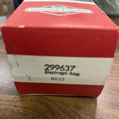 New OEM Briggs & Stratton 299637 Diaphragm Kit NOS - Picture 2 of 2
