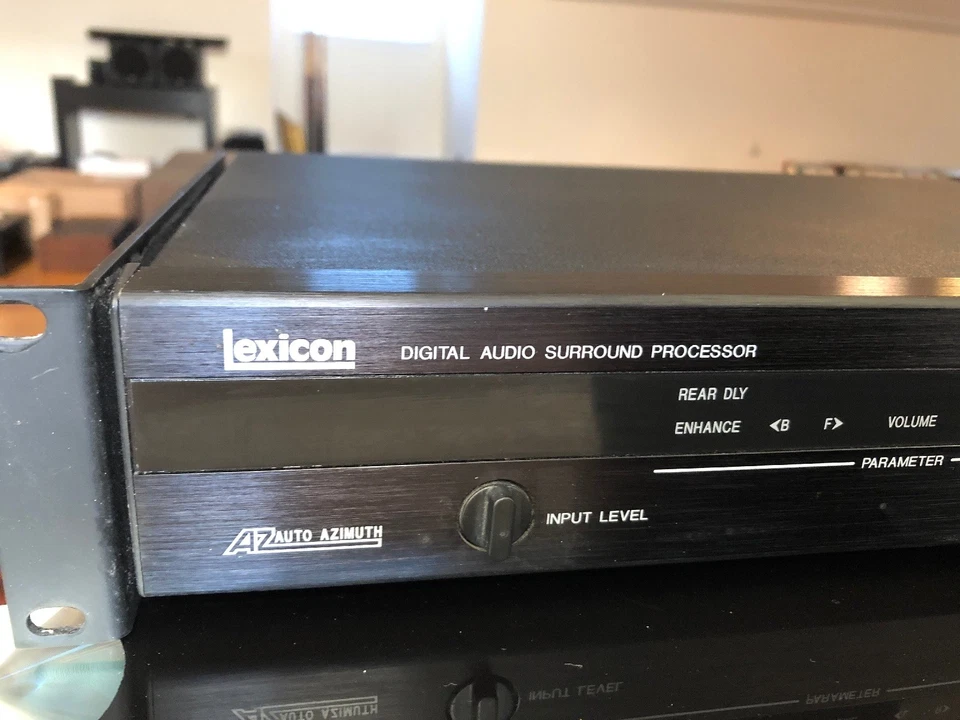 Procesador Dolby Pro-Logic automático envolvente de audio digital Lexicon CP-2 como nuevo Foto 3 de 4