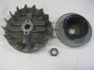 Briggs and Stratton 10L902-0543-E1 Engine Flywheel Assembly Magneto Part 799682