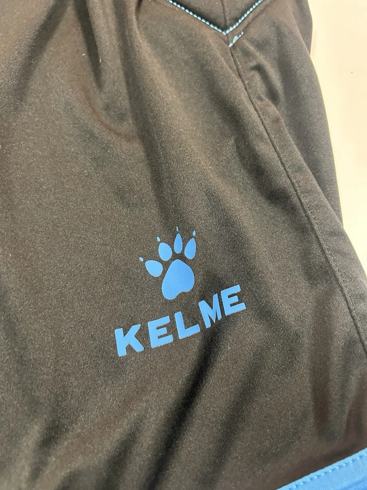 Pantalones Cortos de Fútbol Kelme Portero Acolchados Talla Mediana Foto 2 de 4