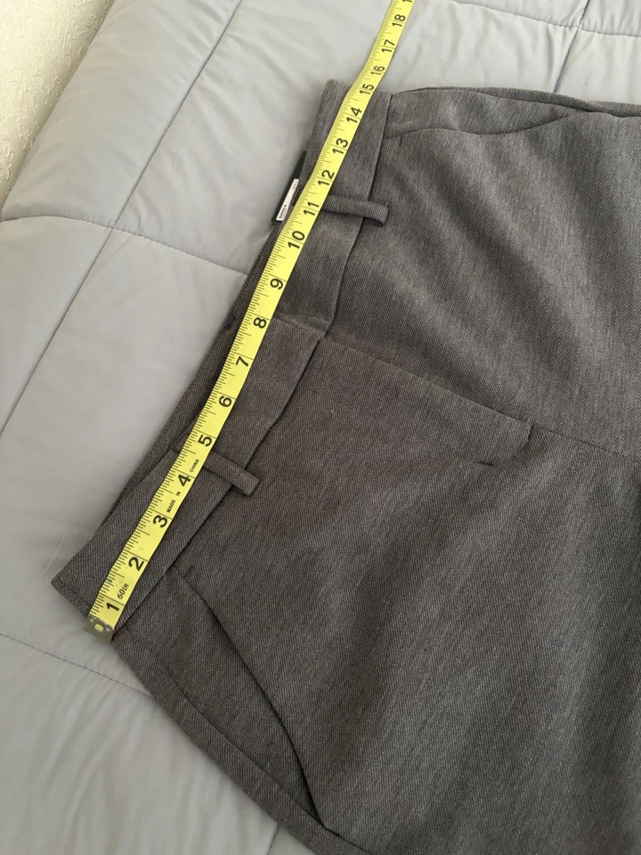 NWT Simply Vera Women’s Flared Gray Stretch Pants Size 6 - Image 4 of 4