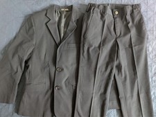 Anzug mit Sakko und Hose 134