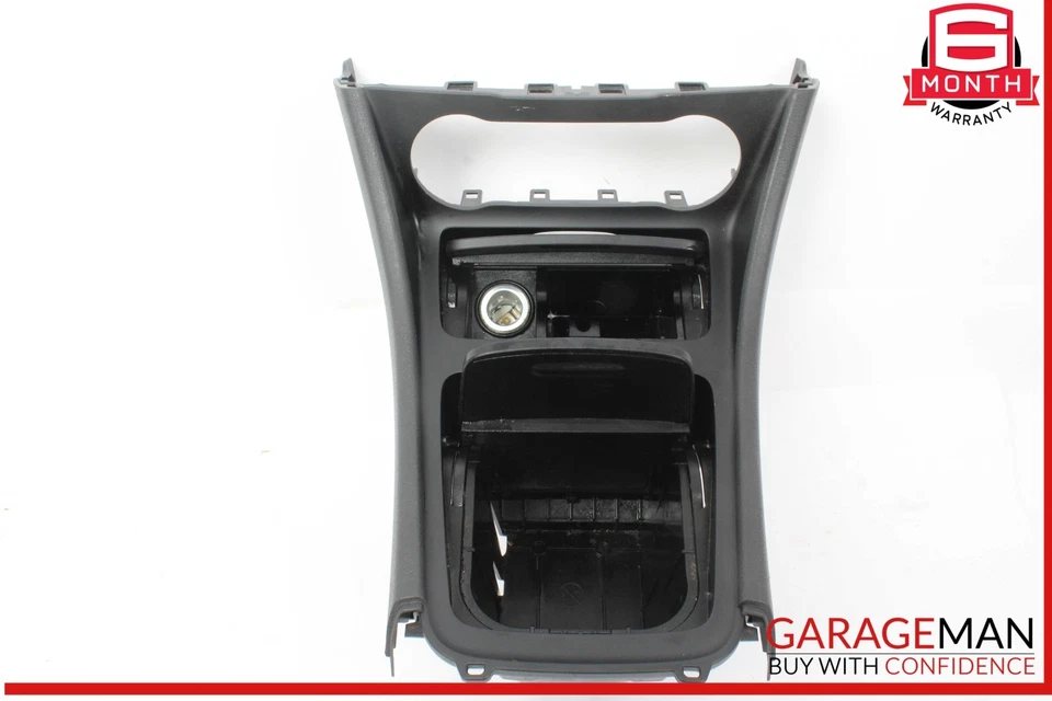 Portavasos con bisel de embellecedor de consola central delantera 14-20 Mercedes W117 CLA250 FABRICANTE DE EQUIPOS ORIGINALES Foto 4 de 4