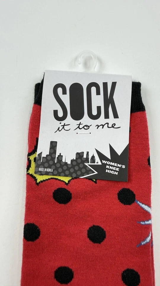 Calcetines Sock It To Me para mujer talla única rojos negros hasta la rodilla cómic WHACK POW dibujos animados Foto 2 de 4