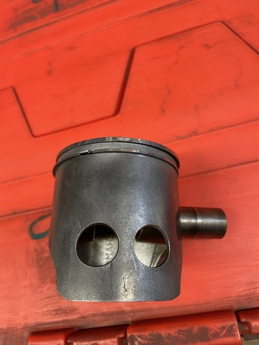 Yamaha DT250 TY250 Piston And Rings 9 - Picture 3 of 5