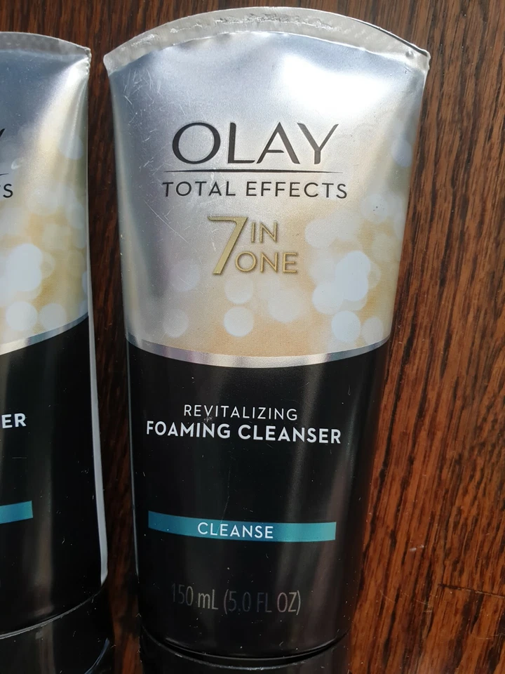 2 pack Olay Total Effects 7-In-1 Foaming Cleanser 5oz each - Image 2 of 3