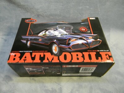 1/25 SCALE POLAR LIGHTS 1966 TV SHOW BATMOBILE SNAP-TOGETHER BLACK MODEL KIT-MIB