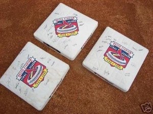 BUSCH STADIUM FINAL GAME BASES ST. LOUIS CARDINALS ALBERT PUJOLS AUTOGRAPH SIGN