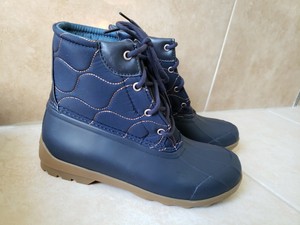 navy blue sperry boots