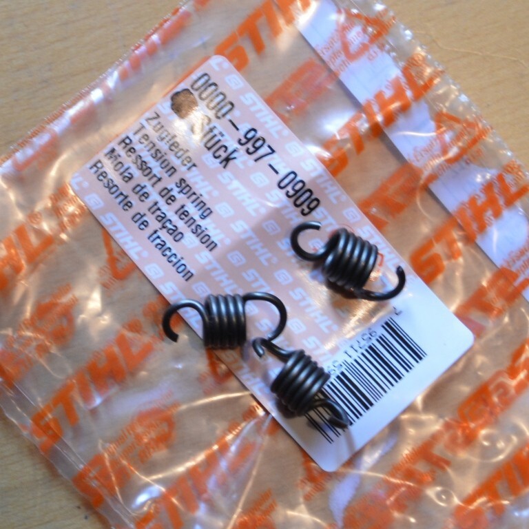 Three Genuine Stihl OEM Clutch Springs MS390 MS310 MS290 0000 997 0909 Tracked