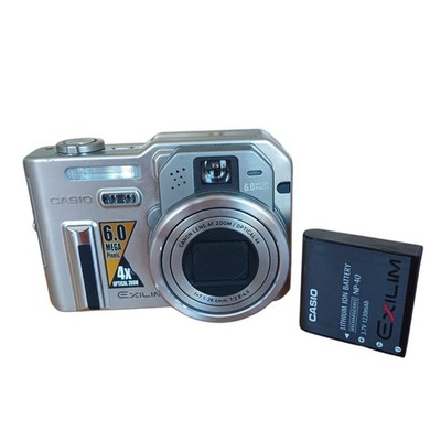 Casio Exilim Pro EX-P600 Digitalkamera Silber 6 MP 4x Zoom Kompakt Vintage 