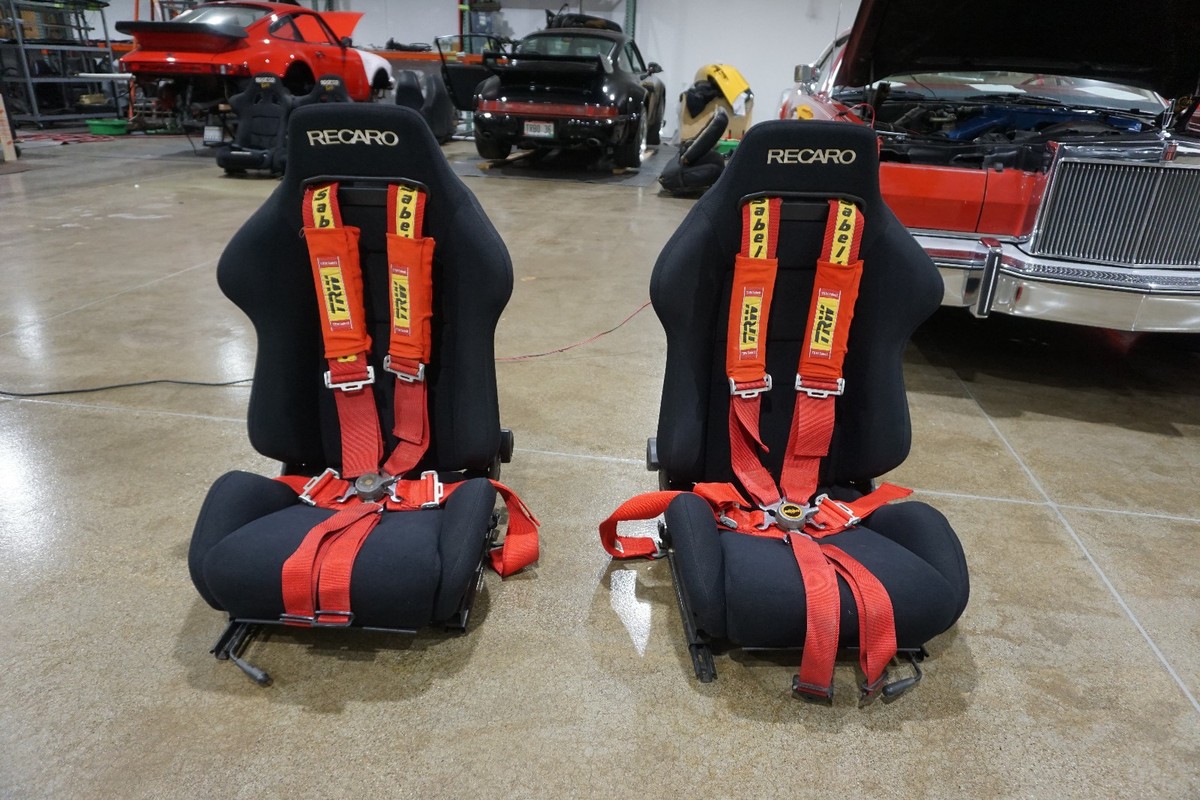 Pair Vintage Recline Recaro Black Racing Seats w/ Red Sabelt