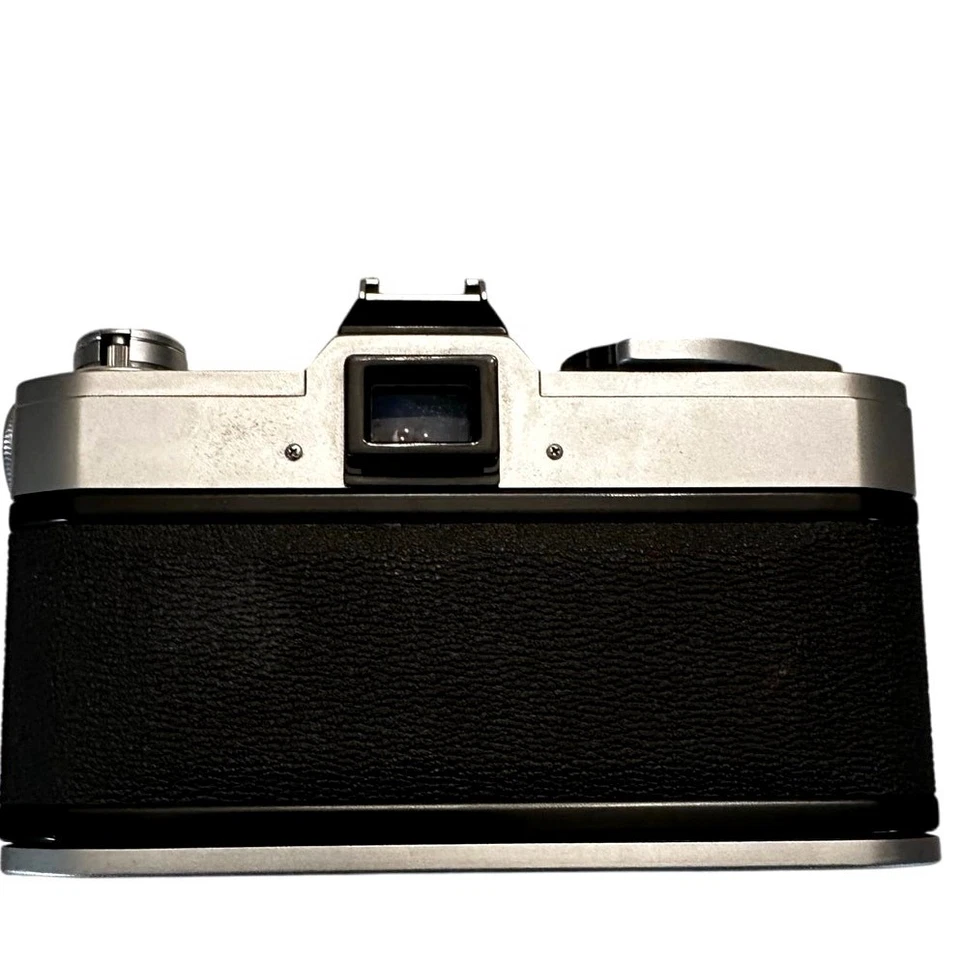 Cámara fotográfica Canon FT QL 35 mm SLR con lente Canon FD 50 mm F 1,8 + estuche y cubierta Foto 3 de 4