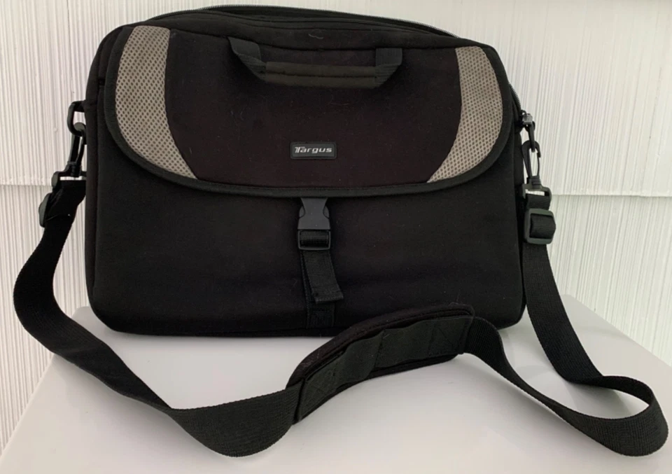 Targus Neoopreno Negro Solapa Frontal Mensajero Laptop Bolsa de Viaje 11"x 15" Foto 3 de 4