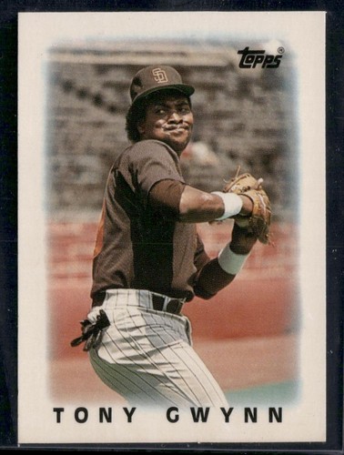 Tony Gwynn #65 1986 Topps Mini League Leaders card