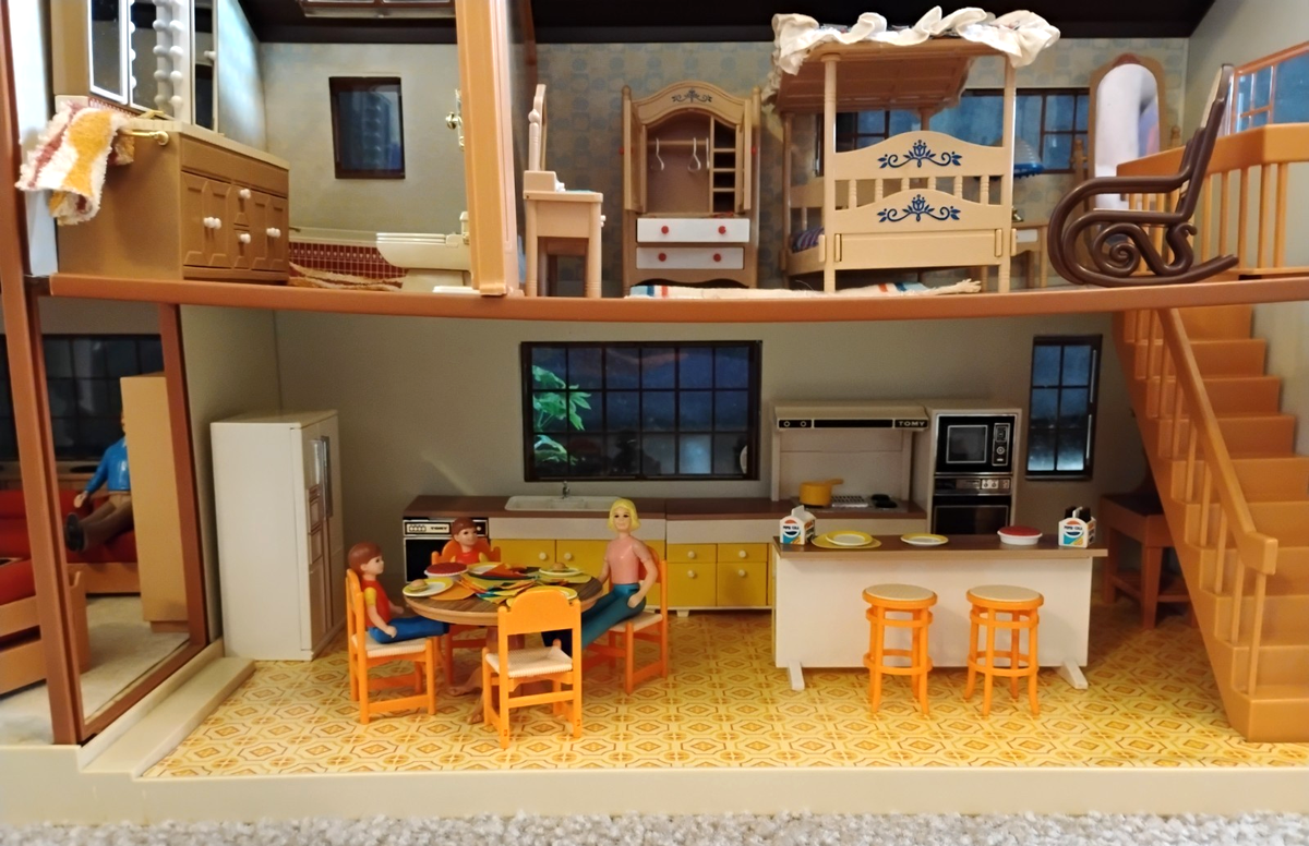 Vintage Tomy Smaller Home And Garden Dollhouse With Figures And 昭和レトロ★TOMY★smaller home&garden★ミッドセンチュリー