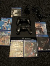 PS4 Console + Controllers + no flaws