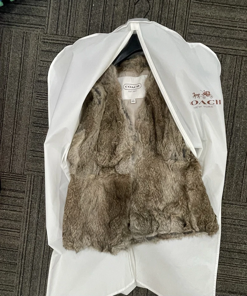 Colete de pele de coelho autêntico Coach com cinto de couro - Tamanho M - Ótimo estado - Imagem 2 de 4