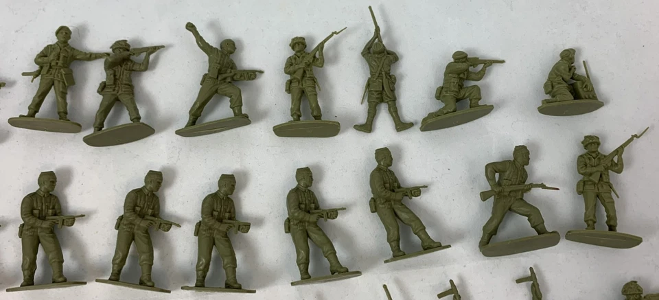 Airfix 1:32 WWII Soldaten 151 Stück US Briten Australier Modell Figuren Konvolut - Bild 4 von 4