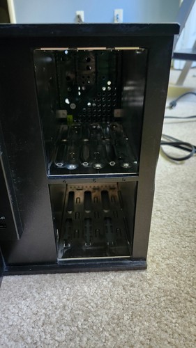 NETGEAR ReadyNAS 6-Bay 3.5" Drives | RNDP6000 DISKLESS Upgraded - Photo 8/12