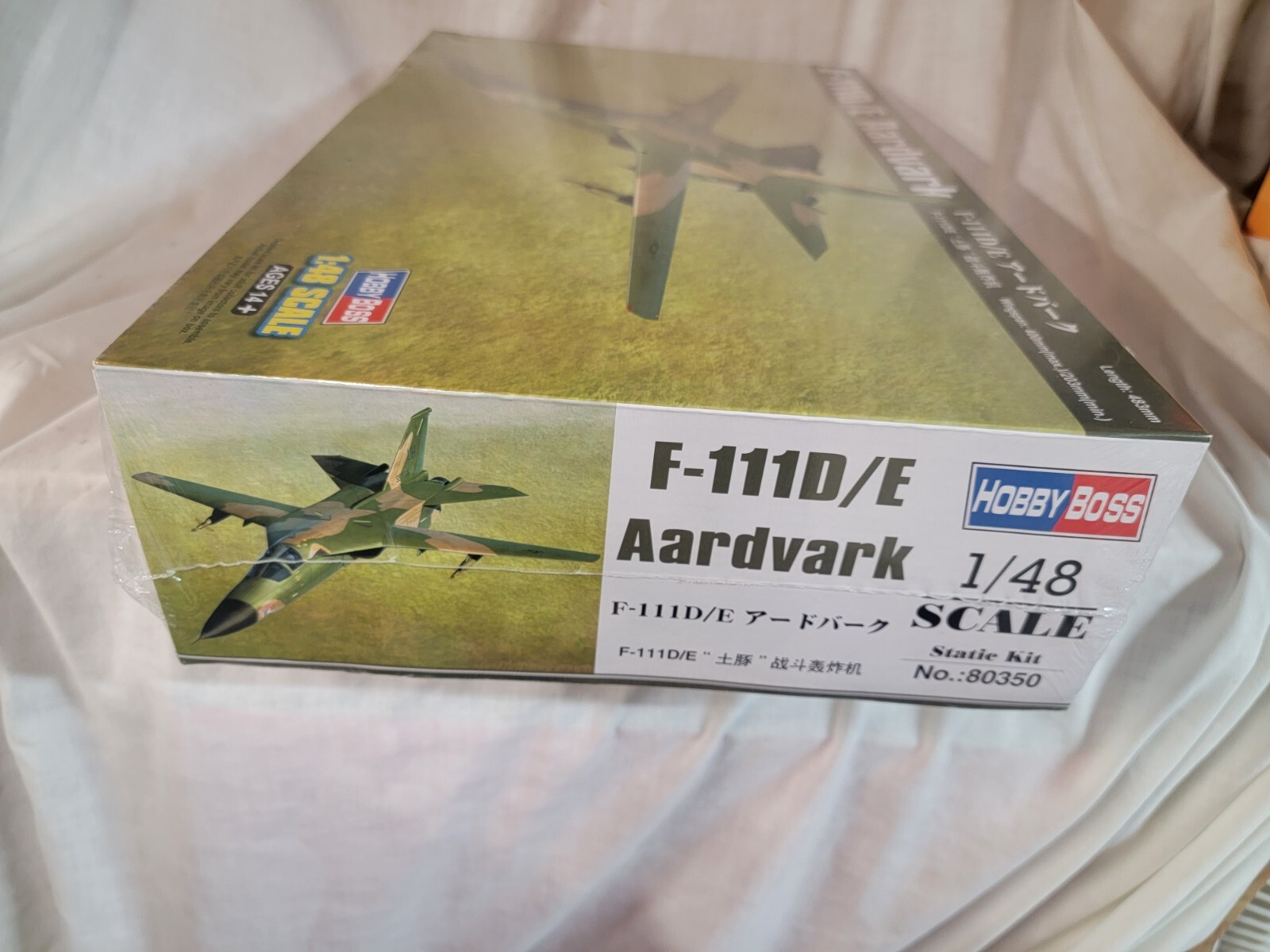 Hobby Boss 1/48 Model Airplane Kit F-111D/E Aardvark 80350 Sealed
