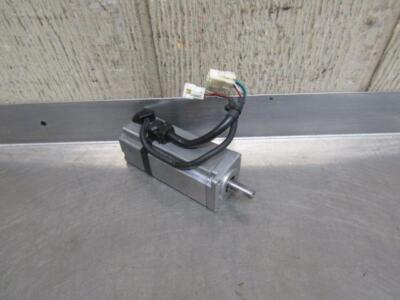 Denso 410627-0030 Servo Motor SGMAS-D2AXA-DH13  60 Day Warranty