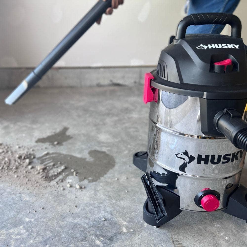 Husky Wet/Dry Vacuum 120V+10 Gal+BuiltIn Tank Drain+Corded+Swiveling