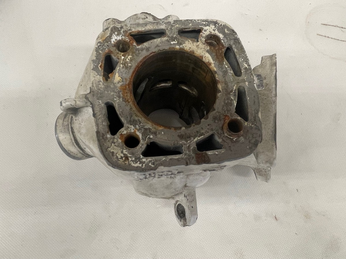 1987 -1992 Yamaha Yz80 Cylinder Jug 4th Over 49mm for sale 1987 -1992 Yamaha Yz80 Cylinder Jug 4th Over 49mm for sale