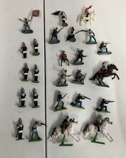 Britains detail Confederate Infantry And Cavalry Large Lot.