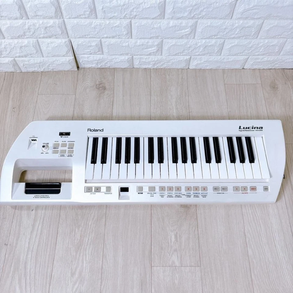 Roland AX-09 Lucina 37-Key Keytar Shoulder Keyboard Synthesizer White From Japan - Image 2 of 4