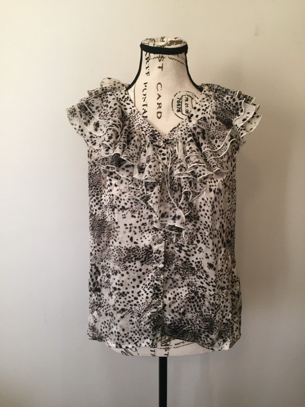 Sioni Women’s Sleeveless Ruffle Neck Top Black White Animal Print Blouse Size XS