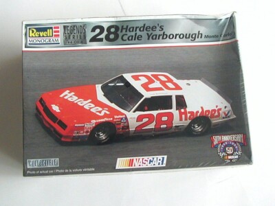 FACTORY SEALED #28 Hardee's Cale Yarborough Monte Carlo Revell #85-3153 Legends