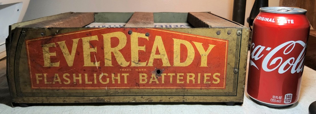 ANTIQUE EVEREADY FLASHLIGHT BATTERIES ADVERTISING METAL STORE