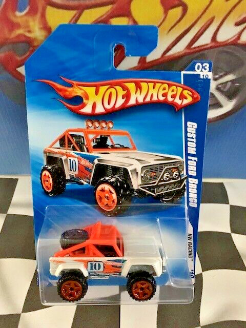Hot Wheels 2010 HW Racing 3/10 149 Custom Ford Bronco White OR5SP