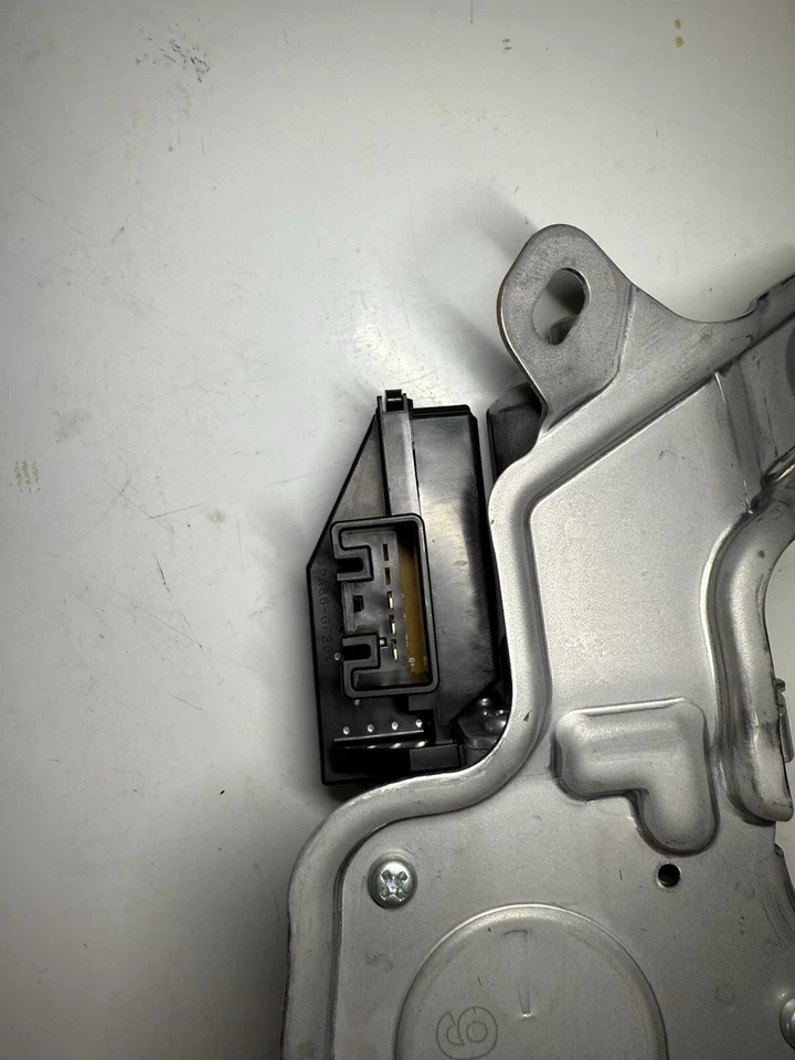 2023-2024 Lexus RX350 Rear Wiper Motor   85130-0E170 - Image 4 of 4