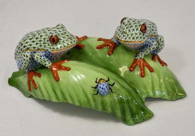 Herend FIGURINE 9  Tree Frogs on Banana Leaf Fishnet 5138 Limited Ed. 35 Hungary