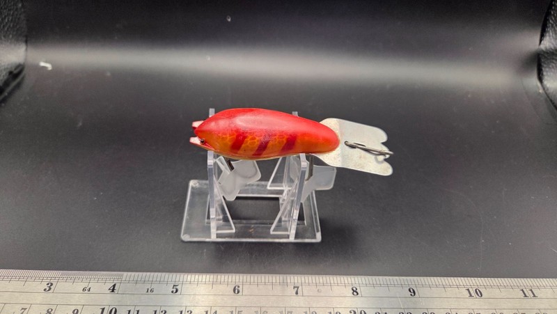 Lot 517    Vintage Fred Arbogast Mudbug Fishing Lure , Red  & Yellow