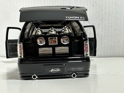 JADA BIGTIME BTK 2002 GMC YUKON DENALI BLACK 1:24 DIECAST MODEL