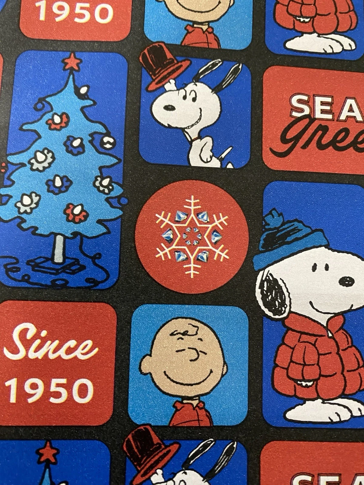 PEANUTS CHARLIE BROWN SNOOP Christmas Wrapping Paper
