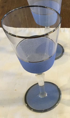 4 COPAS DE VINO DE CRISTAL ASTILLAS DE ZAFIRO AZUL CON BANDAS DE PLATINO DISEÑO ÚNICO A996 - Imagen 5 de 6