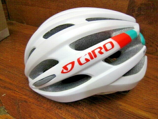 Giro saga mips helmet deals